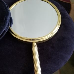 2 Sided Magnifying Mirror with cover